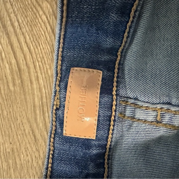 Women's MOTHER The Swooner Rascal Ankle Jeans in Vintage Blue - Picture 4 of 10